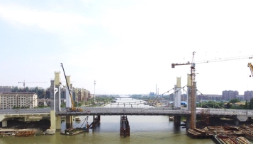 E:\贝英吉\检测\20180425兴化中和路南官河大桥（悬索桥）荷载试验\D5-工程图片类资料\org_3c89b1d908293c5f_1525931667000.jpg